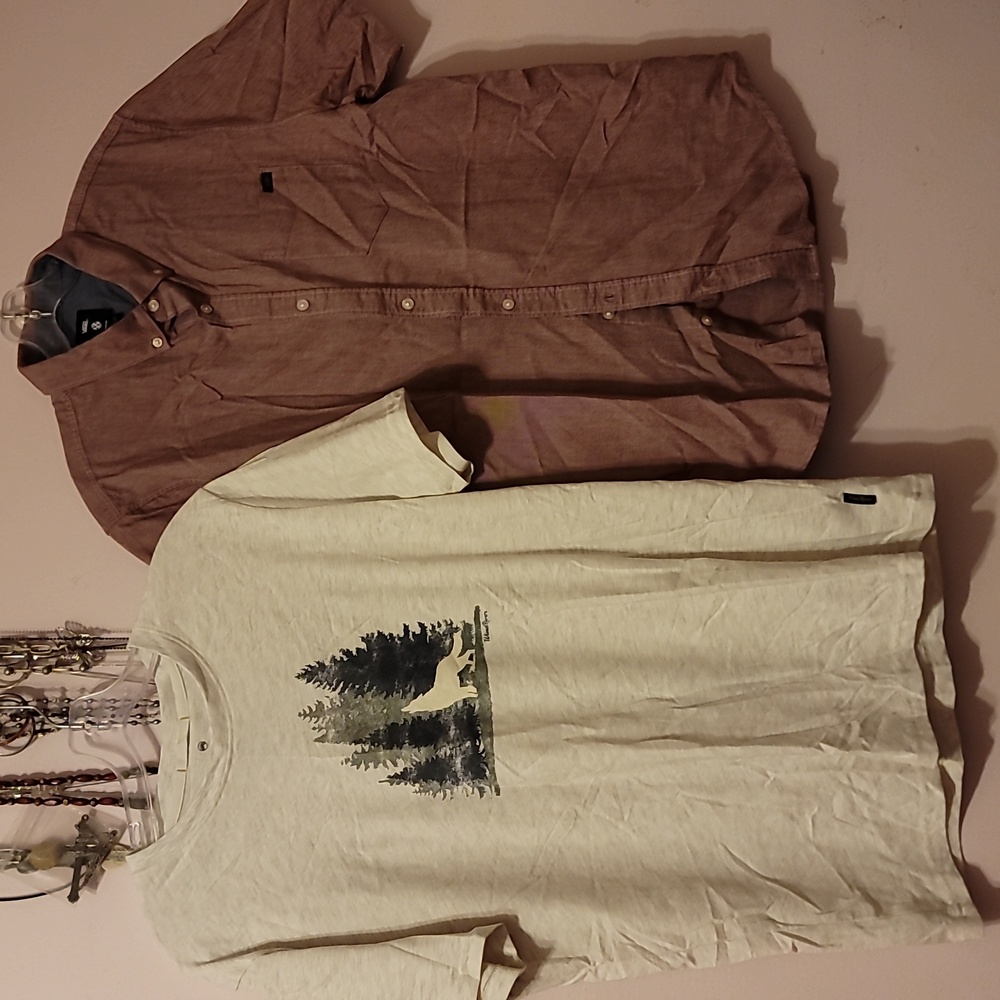 🫂  medium 2 tops